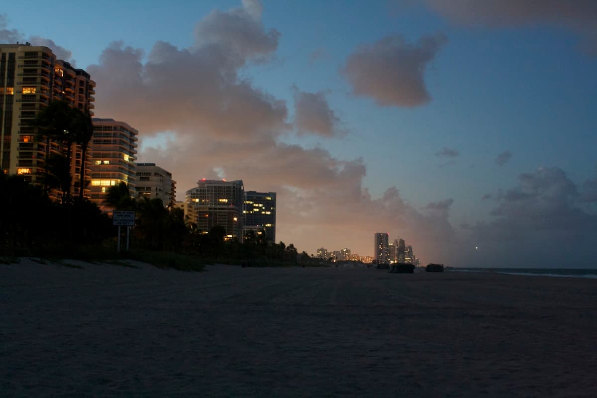 Miami's Inventory Surge Signals Market Shift as 7,551 Listings Change Buyer Leverage Dynamics